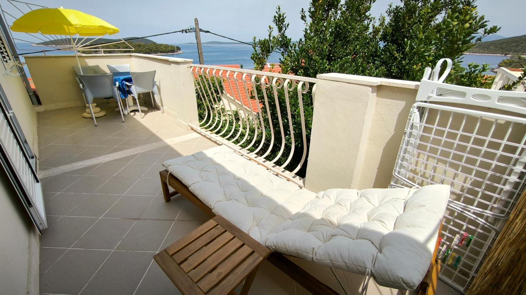 Apartmani Blagaic Maslinica Ngoại thất bức ảnh