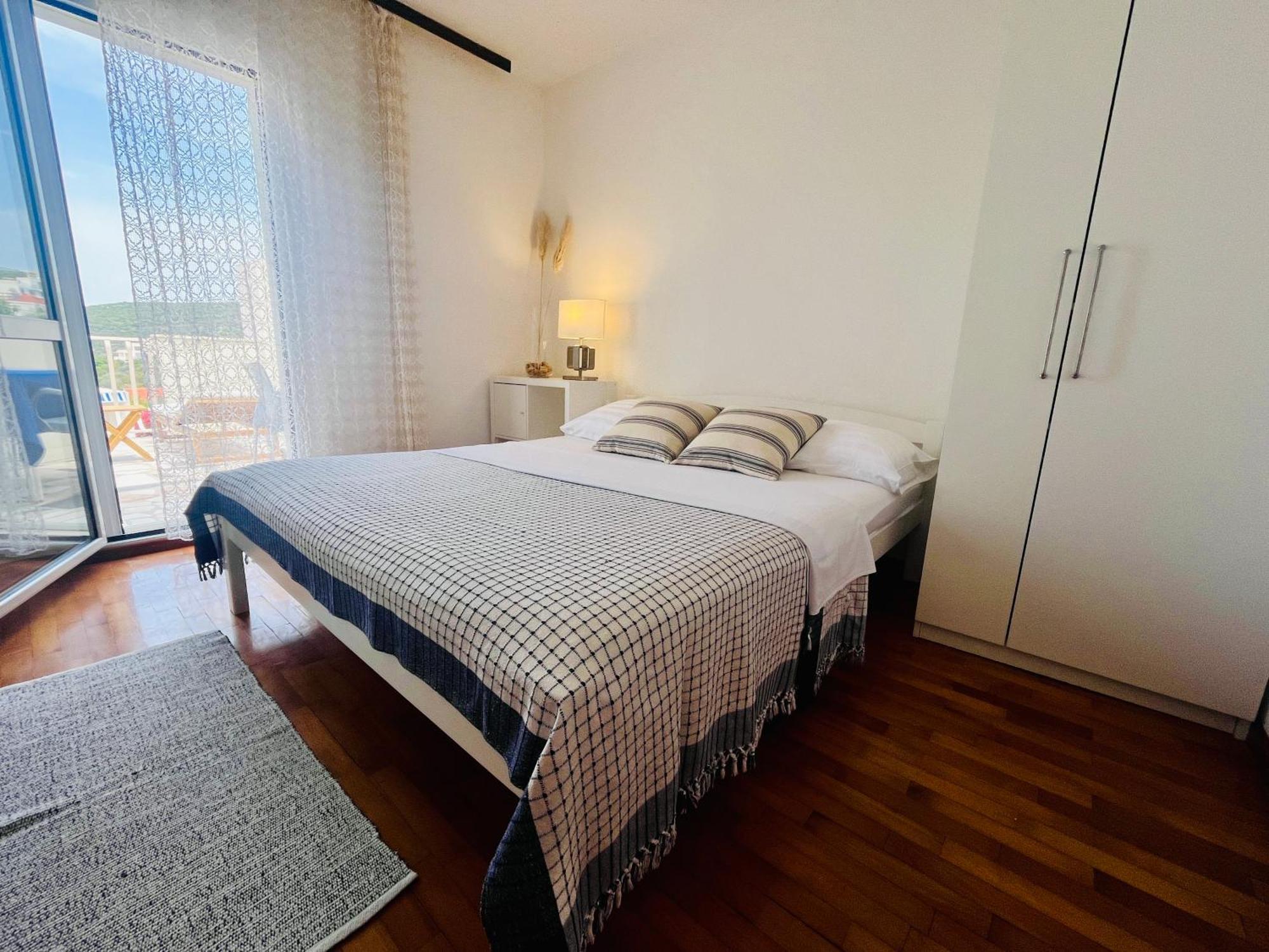 Apartmani Blagaic Maslinica Ngoại thất bức ảnh